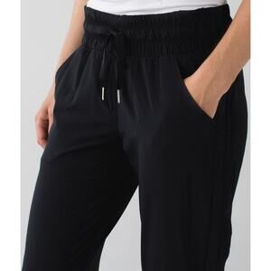 6796 Lululemon Tearaway Pant Black Sz 10 *LOVED